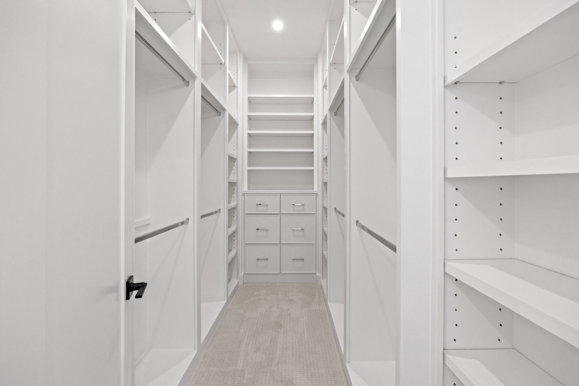 9603 Carousel Lane Houston, TX 77080 - Photo 17 of 32 This Home is Move-In Ready!