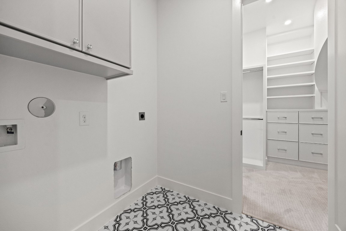 9603 Carousel Lane Houston, TX 77080 - Photo 18 of 32 This Home is Move-In Ready!