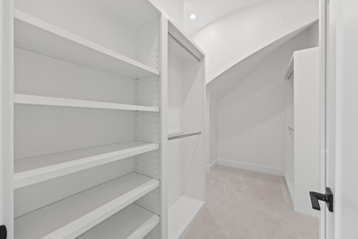 9603 Carousel Lane Houston, TX 77080 - Photo 19 of 32 This Home is Move-In Ready!