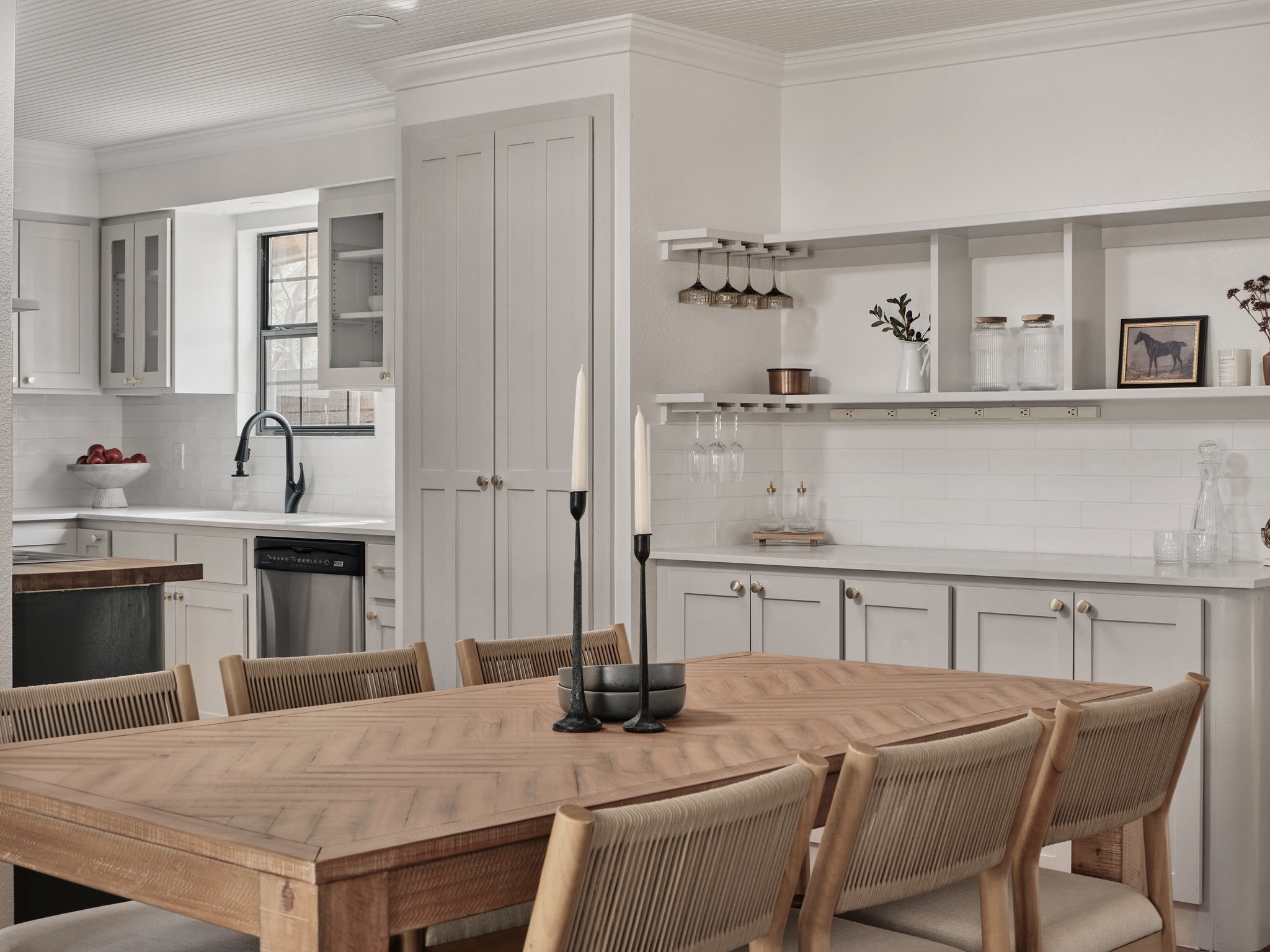 3416 Pecos Street, Unit B Austin, TX 78703 - Photo 8 of 23 Dining room with crown molding