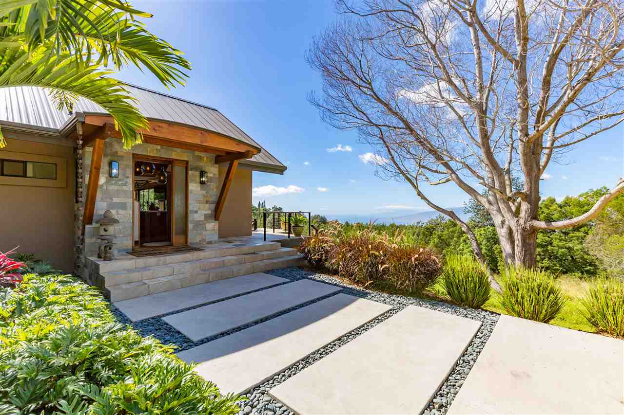 320 Lower Kimo Drive Kula, HI 96790 - Photo 18 of 27 a view of a pathway of a house