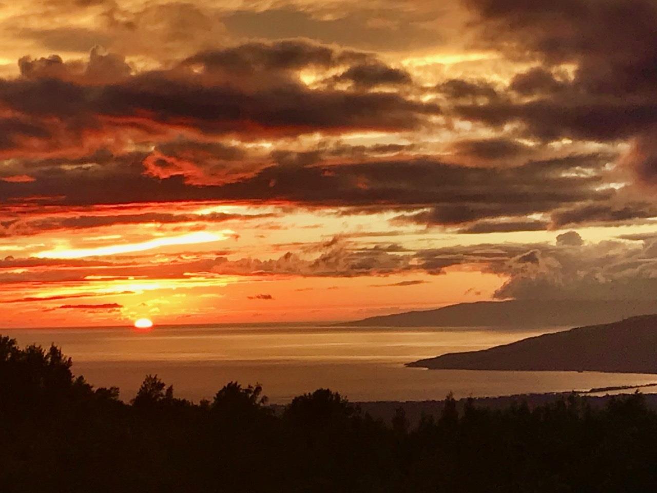 320 Lower Kimo Drive Kula, HI 96790 - Photo 2 of 27 a view of city and ocean