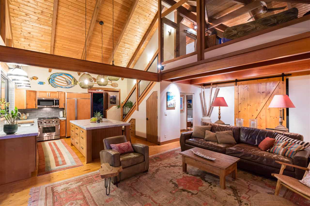 320 Lower Kimo Drive Kula, HI 96790 - Photo 6 of 27 a outdoor living space with patio furniture