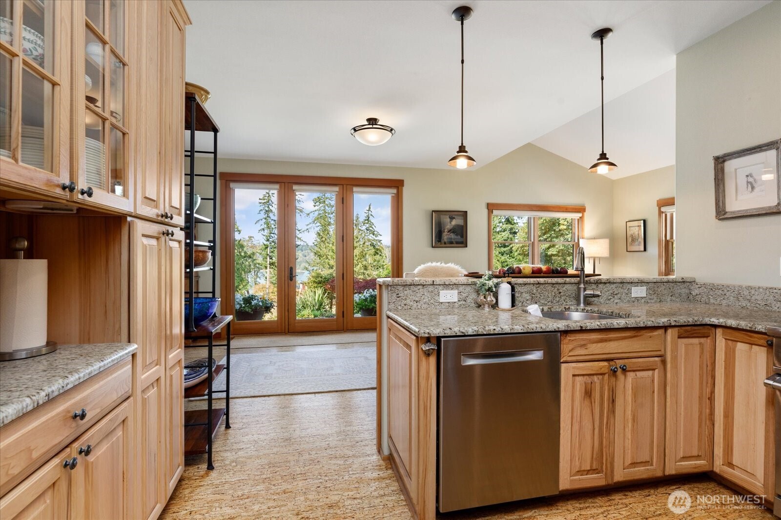8015 Cultus Bay Road Clinton, WA 98236 - Photo 10 of 40 Gallery Image 10