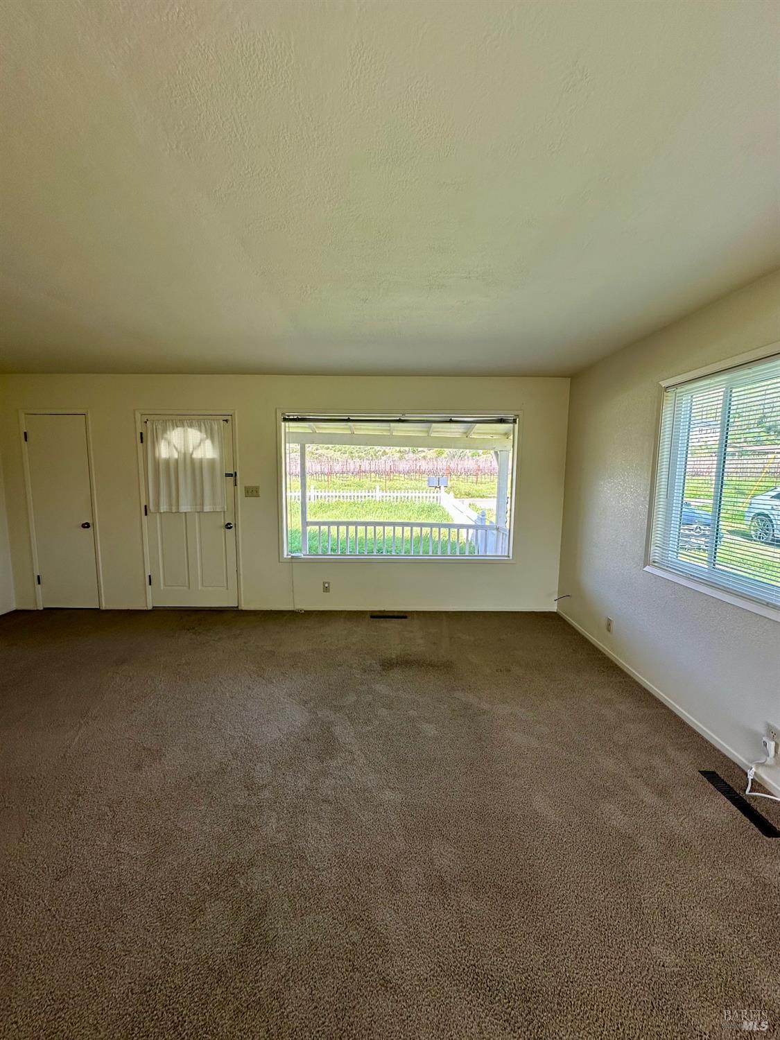 699 Mund Road St. Helena, CA 94574 - Photo 4 of 19