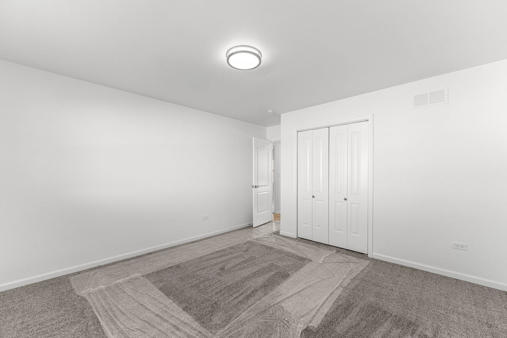 16446 Spaulding Avenue Markham, IL 60428 - Photo 14 of 27 a view of an empty room