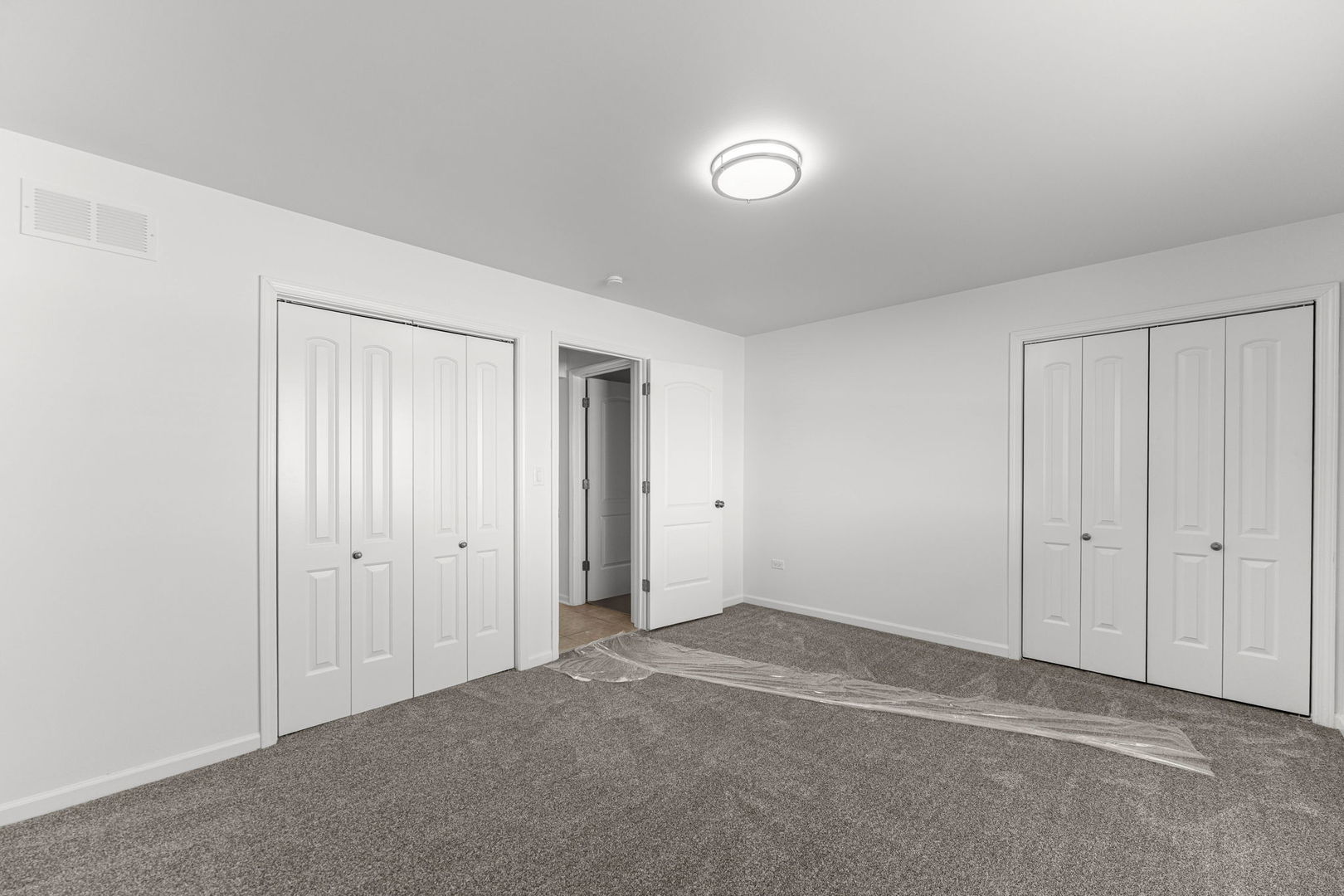 16446 Spaulding Avenue Markham, IL 60428 - Photo 18 of 27 a view of an empty room and closet area