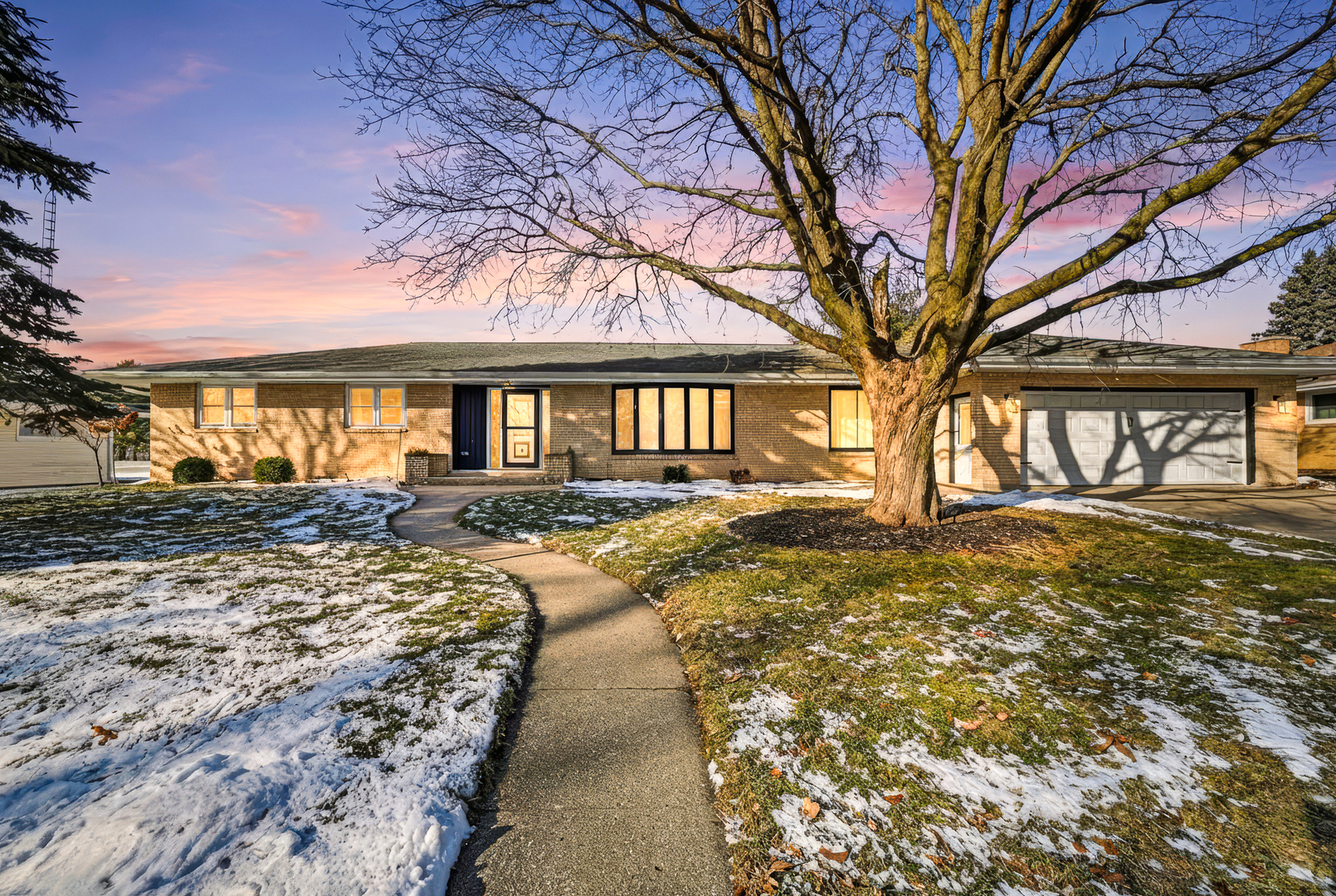 126 Shirley Avenue Rochelle, IL 61068 - Photo 1 of 53