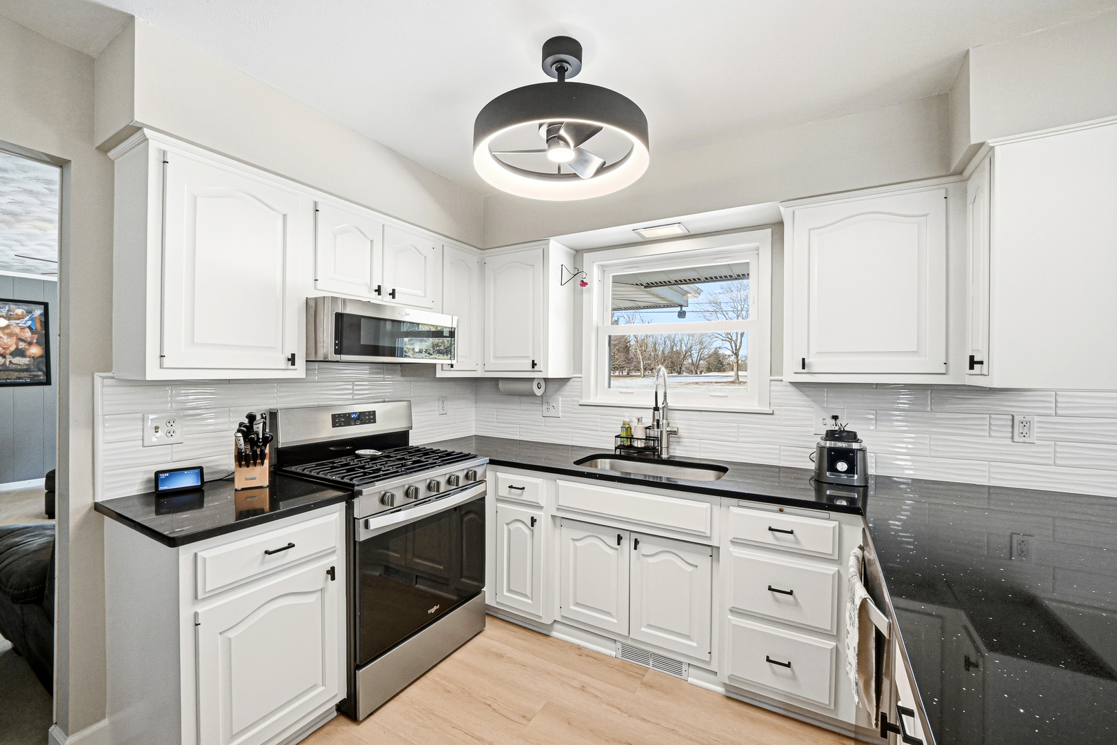 126 Shirley Avenue Rochelle, IL 61068 - Photo 15 of 53