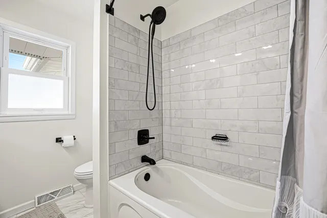 $270,000 | 126 Shirley Avenue, Rochelle, IL 61068