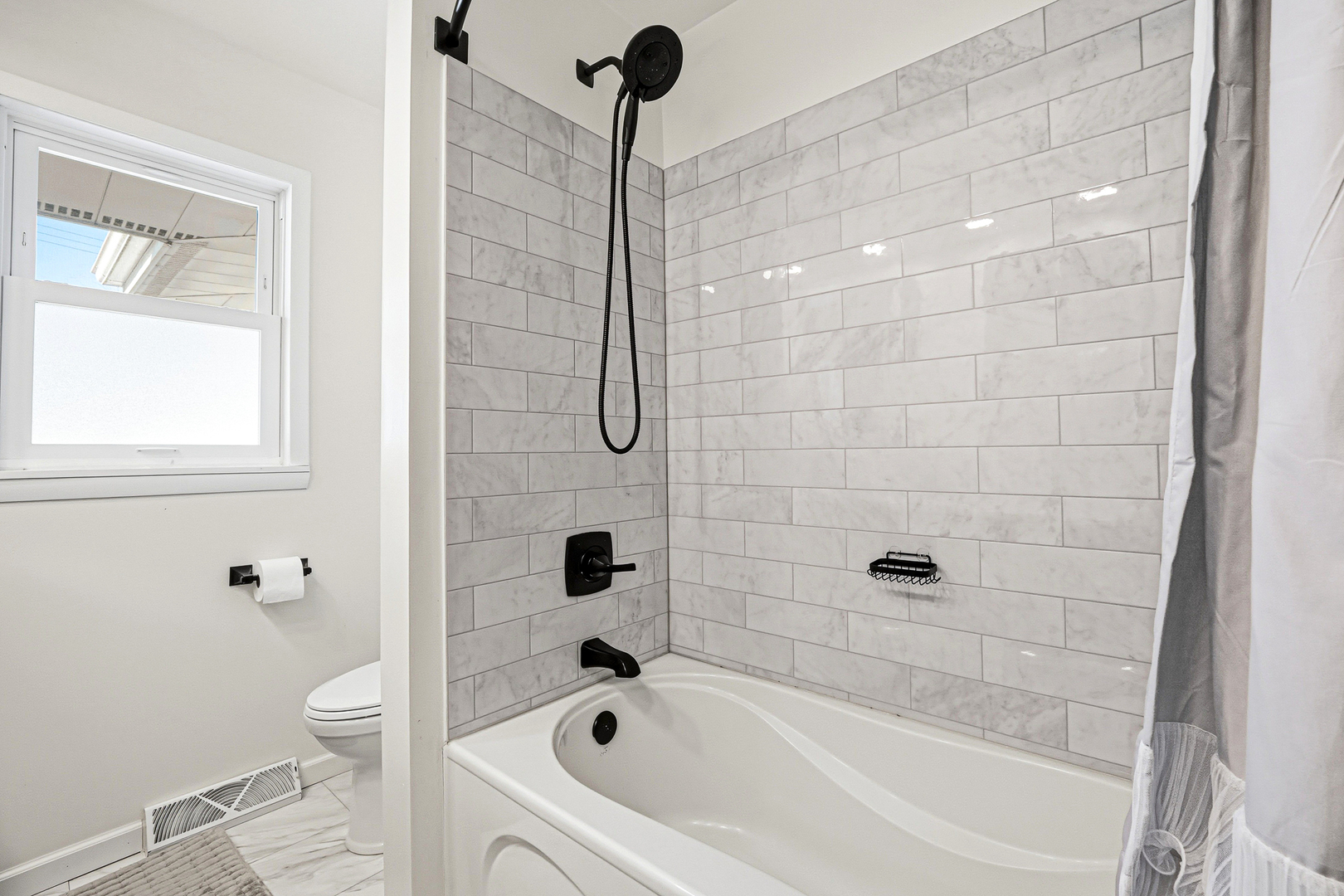 126 Shirley Avenue Rochelle, IL 61068 - Photo 38 of 53