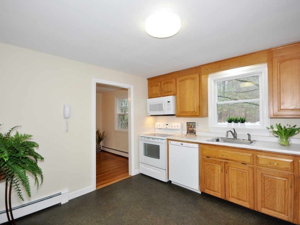 94 Anson Road Concord, MA 01742 - Photo 6 of 21 Gallery Image 6