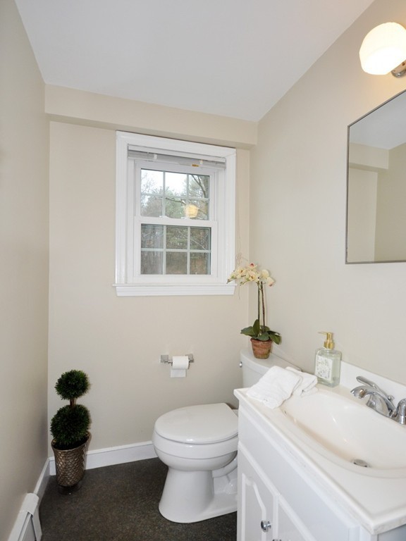 94 Anson Road Concord, MA 01742 - Photo 10 of 21 Gallery Image 10