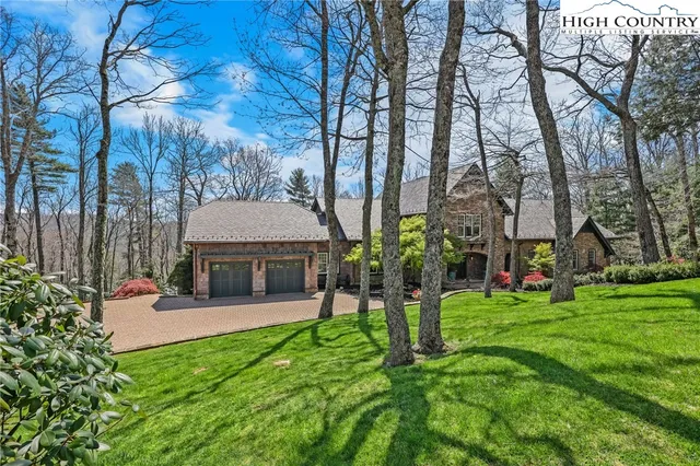 $4,500,000 | 205 West Indrio Road, Blowing Rock, NC 28605