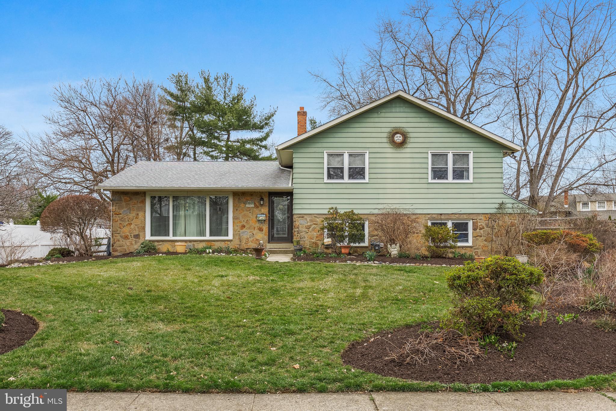 2802 Hunterdon Drive Cinnaminson, NJ 08077 - Photo 2 of 37 a view of a house with a yard