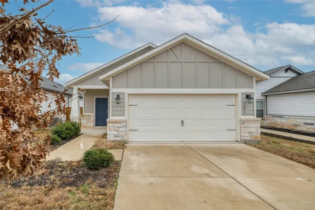 $1,995 | 205 Prosecco Path, Leander, TX 78641