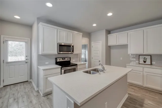 $1,995 | 205 Prosecco Path, Leander, TX 78641