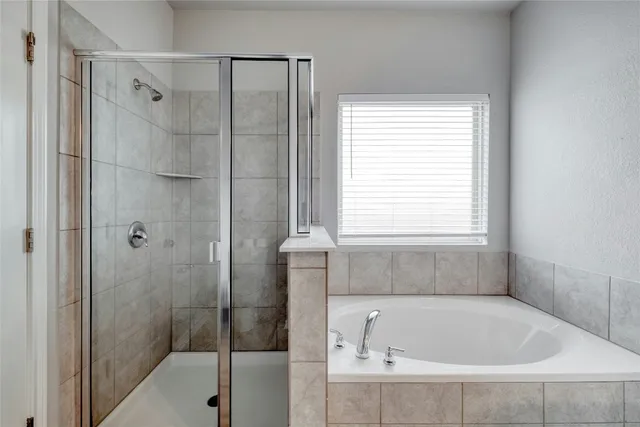 $1,995 | 205 Prosecco Path, Leander, TX 78641