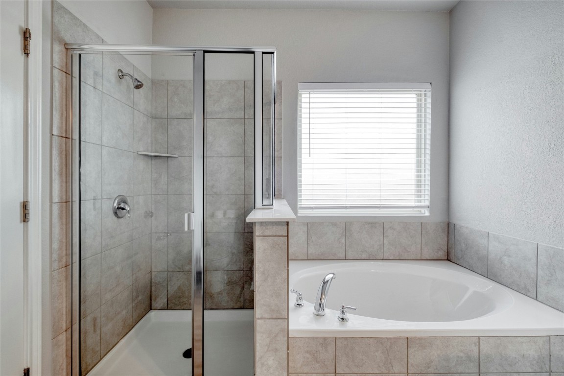 205 Prosecco Path Leander, TX 78641 - Photo 21 of 40