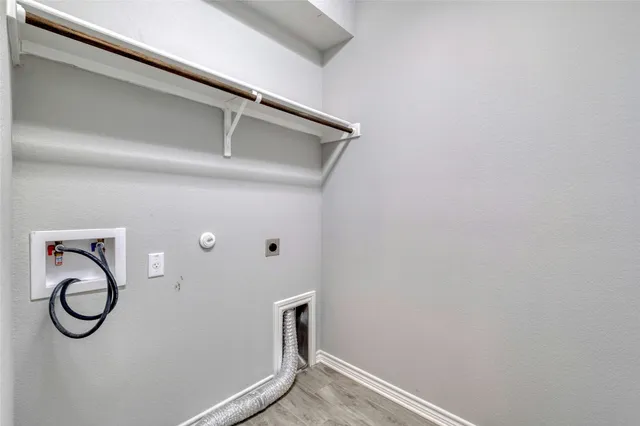 $1,995 | 205 Prosecco Path, Leander, TX 78641