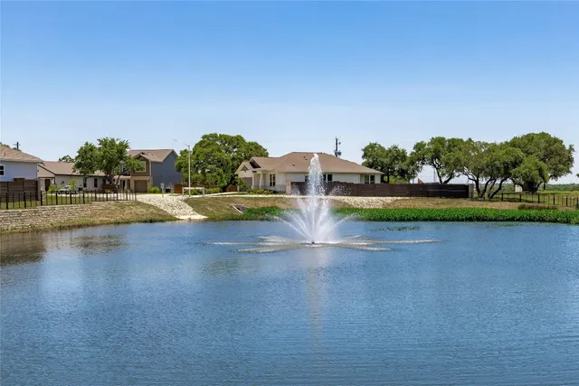 $1,995 | 205 Prosecco Path, Leander, TX 78641