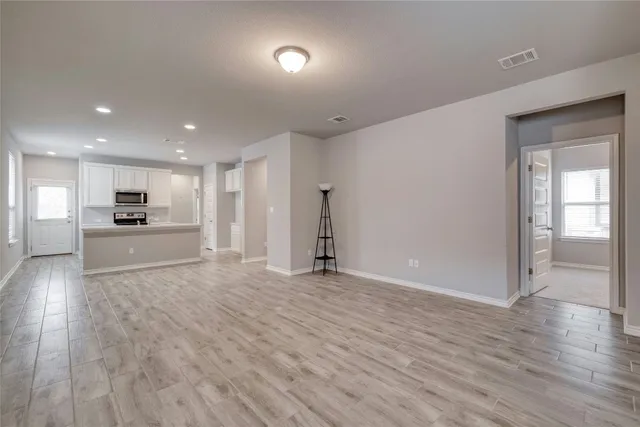 $1,995 | 205 Prosecco Path, Leander, TX 78641