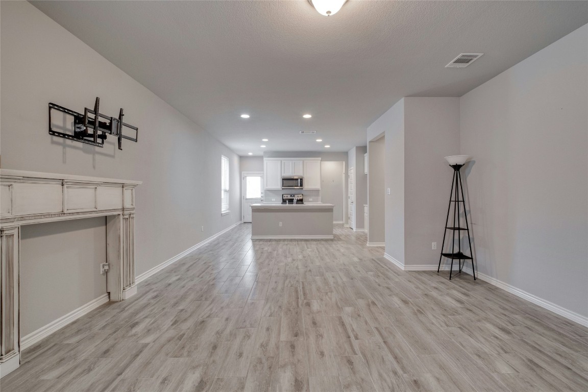 205 Prosecco Path Leander, TX 78641 - Photo 7 of 40