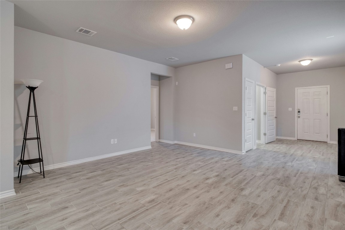 205 Prosecco Path Leander, TX 78641 - Photo 10 of 40