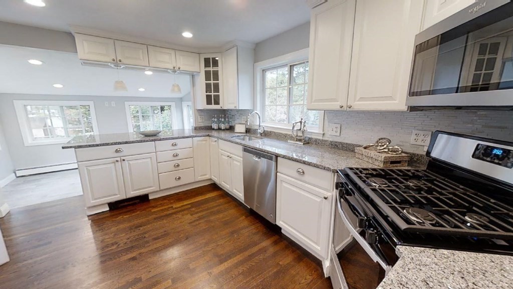 11 Lund Road Medford, MA 02155 - Photo 6 of 25