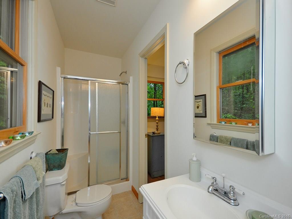 144 Sienna Road Saluda, NC 28773 - Photo 9 of 17 Gallery Image 9