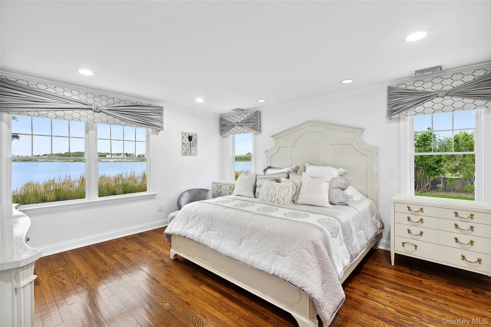 65 Shore Road Westhampton, NY 11977 - Photo 10 of 16