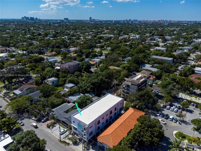 $2,599 | 850 Southwest 14th Avenue, Unit 4, Miami, FL 33135