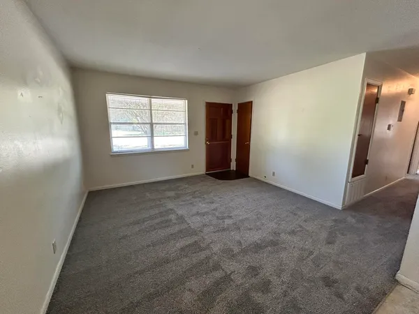 $1,400 | 205 Powell Drive, Crestview, FL 32536