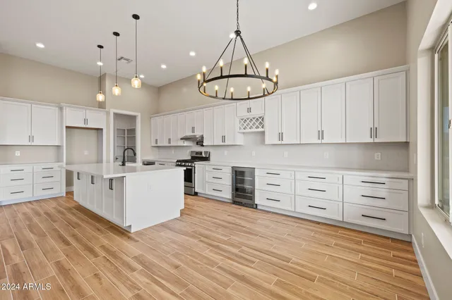 $825,000 | 635 South Grant Woods Parkway, Dewey, AZ 86327