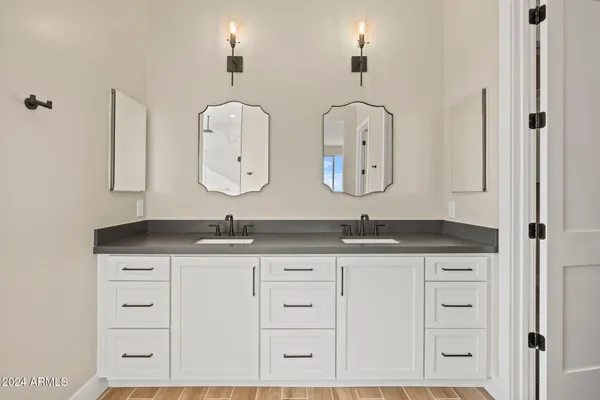 $825,000 | 635 South Grant Woods Parkway, Dewey, AZ 86327