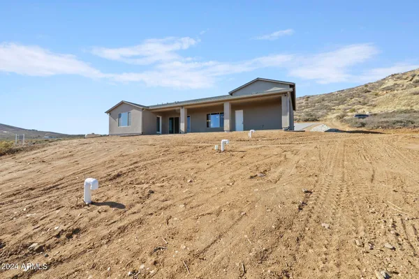 $825,000 | 635 South Grant Woods Parkway, Dewey, AZ 86327