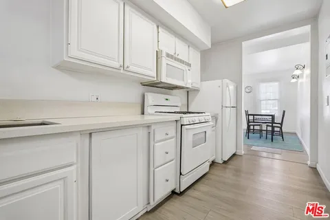 $1,049,000 | 715 Ramage Street, West Hollywood, CA 90069