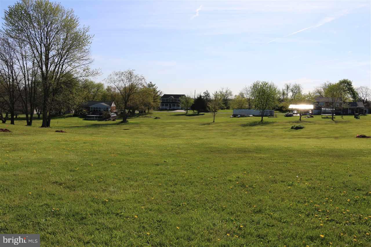 929 Thistle Road Elizabethtown, PA 17022 - Photo 3 of 4 Gallery Image 3