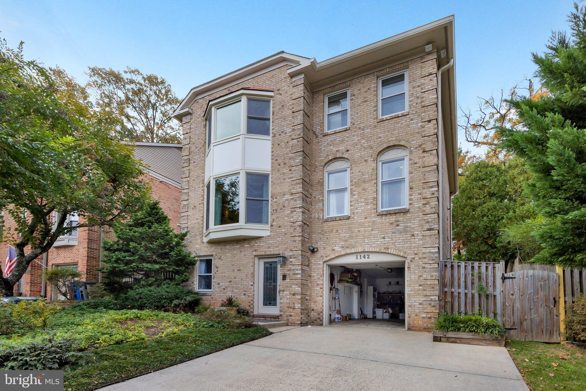 1142 Randolph Road McLean, VA 22101 - Photo 6 of 44 Gallery Image 6