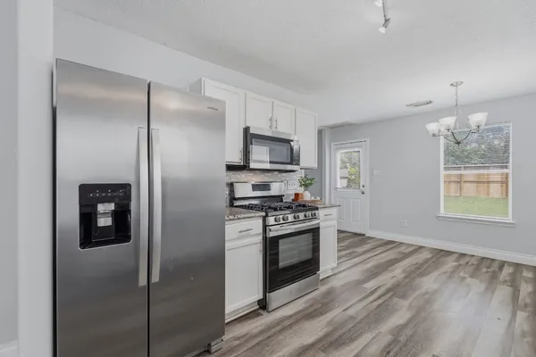 $1,895 | 1427 Hade Falls Lane, Houston, TX 77073