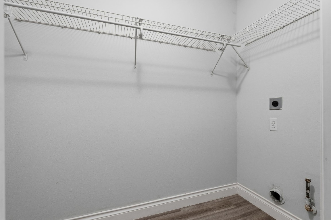 1427 Hade Falls Lane Houston, TX 77073 - Photo 25 of 31 Laundry Room