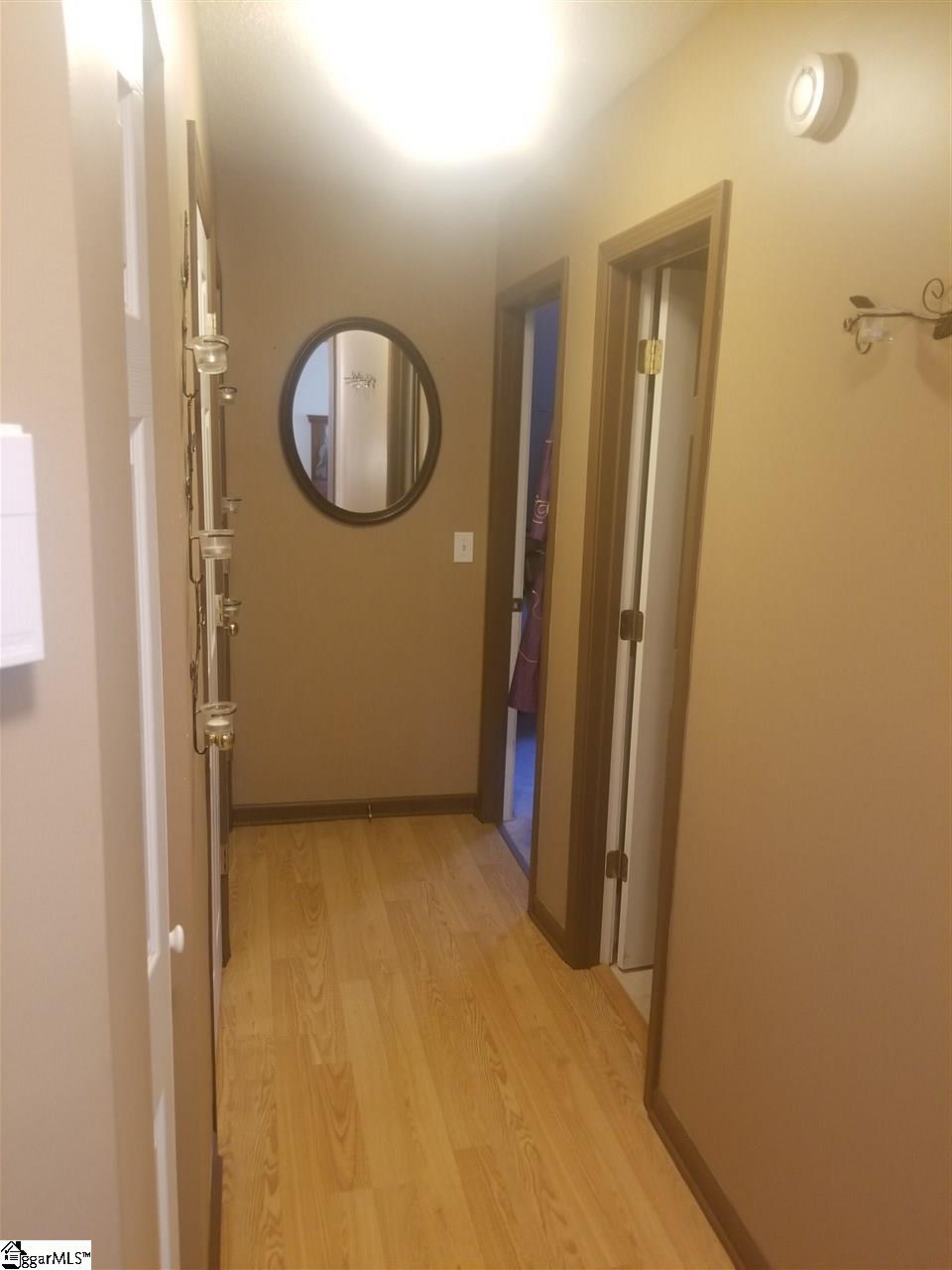 102 Hampton Ridge Drive Greer, SC 29651 - Photo 6 of 10 Gallery Image 6