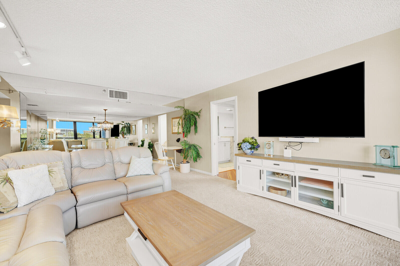 2697 North Ocean Boulevard, Unit F303 Boca Raton, FL 33431 - Photo 8 of 53 Living Room