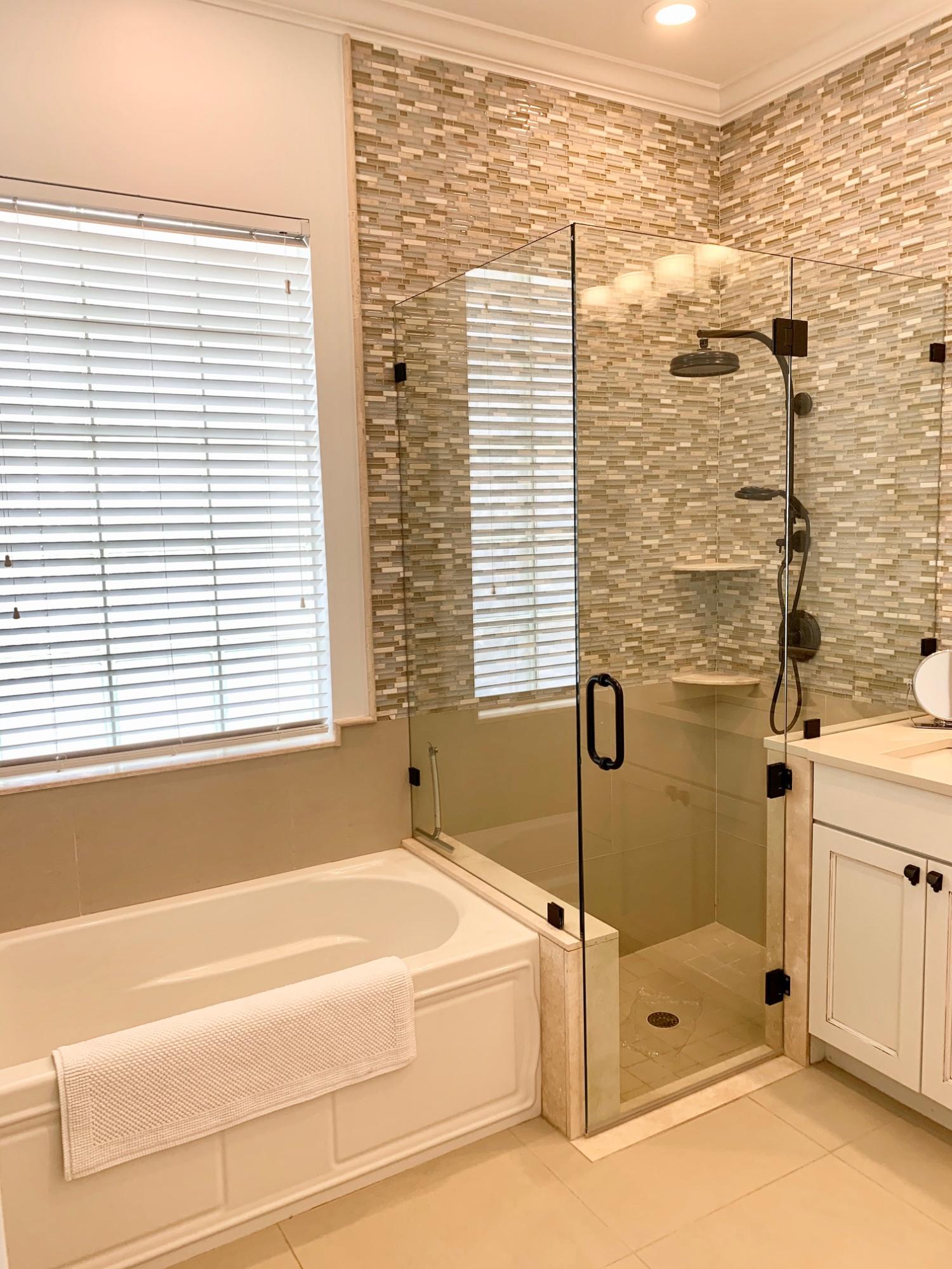 125 Date Palm Drive Jupiter, FL 33458 - Photo 13 of 24 Master Bath