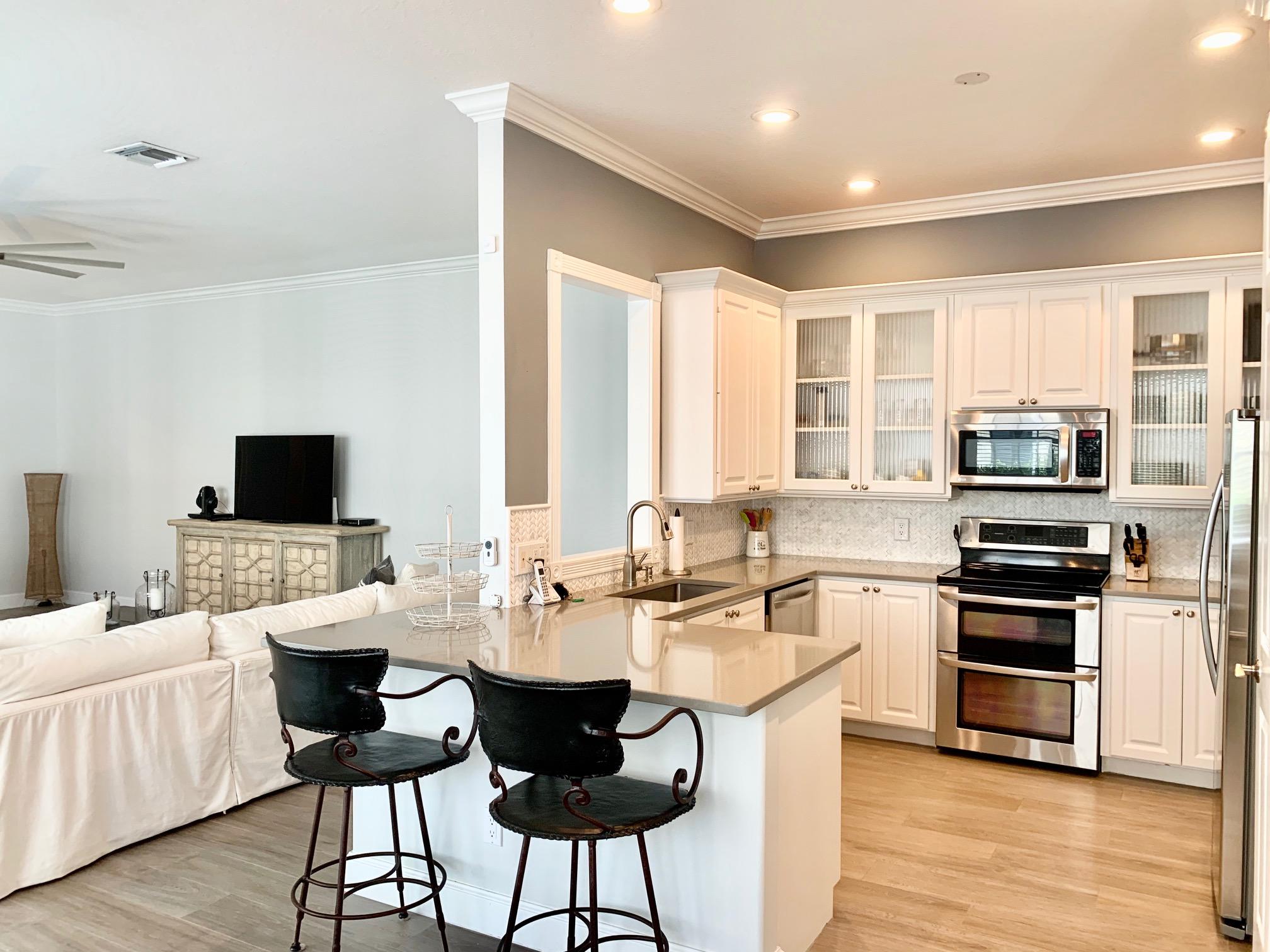 125 Date Palm Drive Jupiter, FL 33458 - Photo 7 of 24 Chefs Kitchen