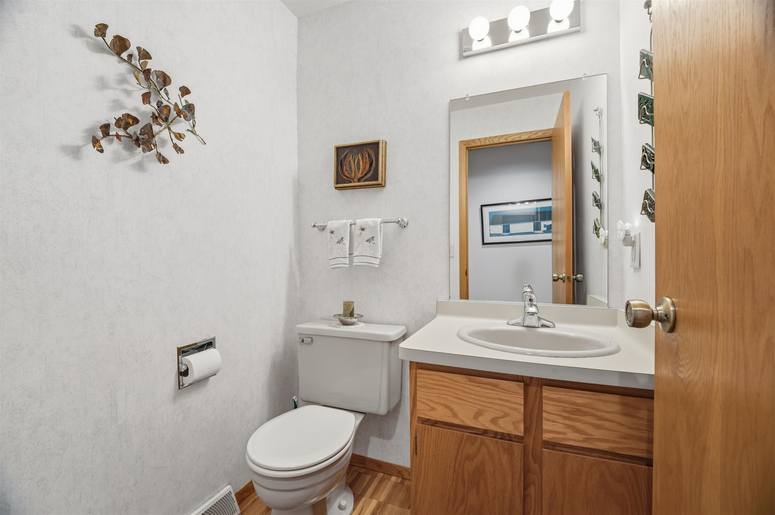 847 East Windfield Place Appleton, WI 54911 - Photo 10 of 34