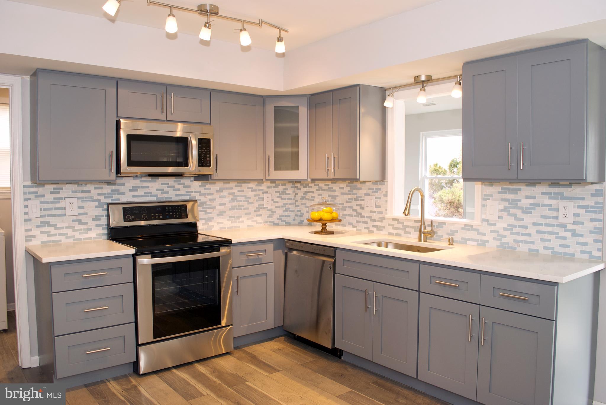 2543 Valley View Road Bensalem, PA 19020 - Photo 7 of 26 Kitchen