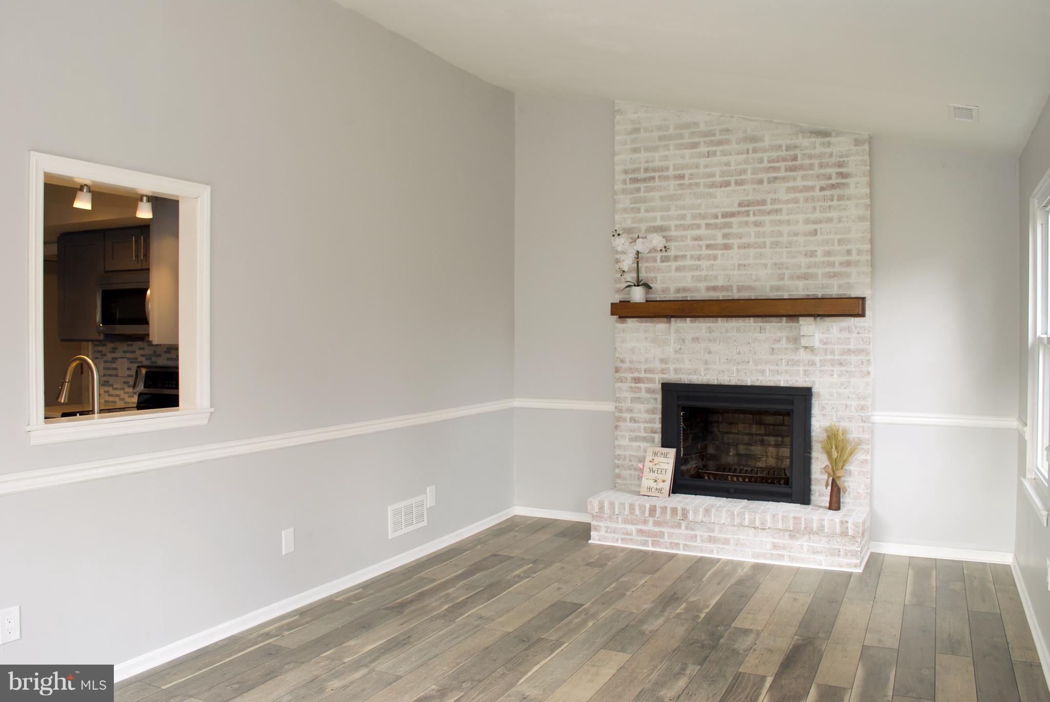 2543 Valley View Road Bensalem, PA 19020 - Photo 10 of 26 Family Room