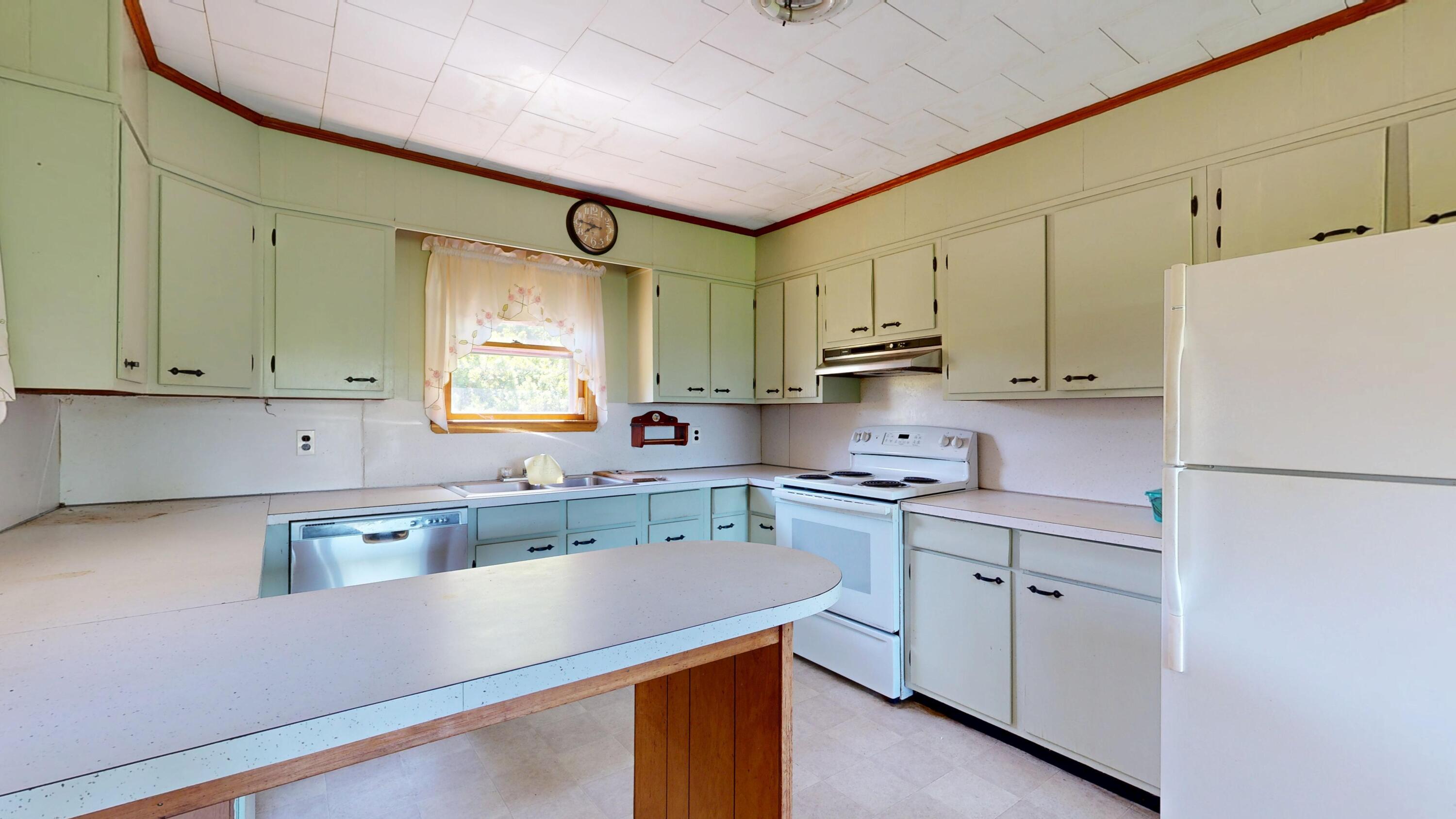642 River Road Greene, ME 04236 - Photo 7 of 51 642-River-road-06042026_234631