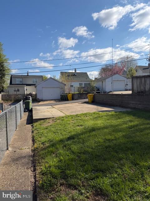 322 West Arundel Road Baltimore, MD 21225 - Photo 17 of 18 Private parking pad in backyard!